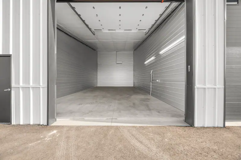 Roll-Up Door Garage Bay