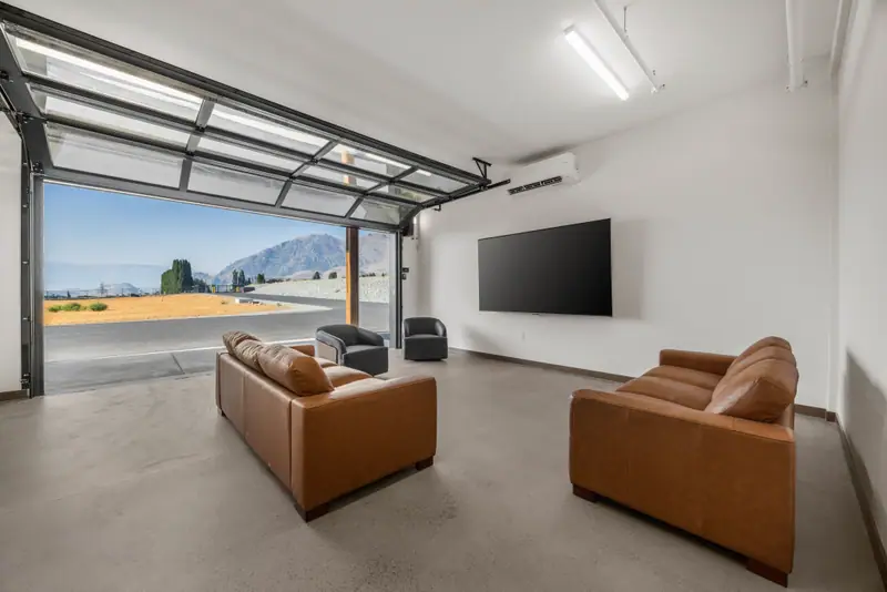 Lounge Opening To Valley View